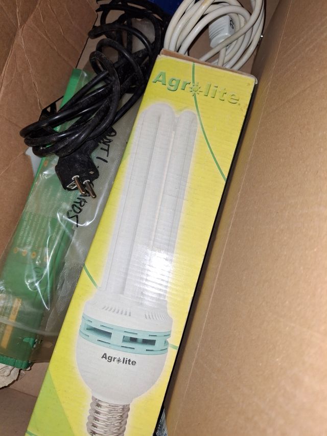 Bombilla Agrolite 150W