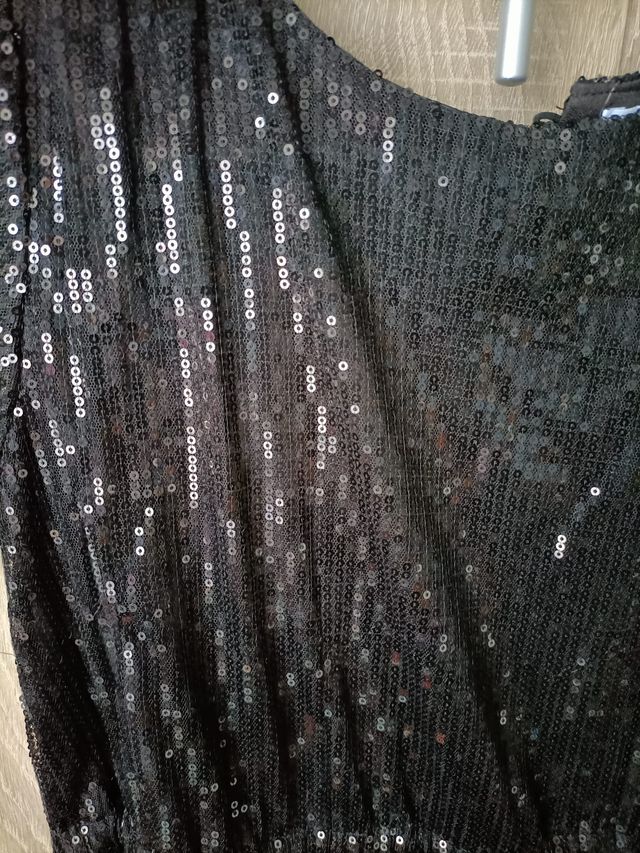 Vestido de fiesta  / eventos. Lentejuelas y tul.