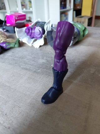 Pierna Super Skrull BAF Marvel Legends Hasbro