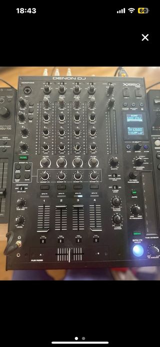 Denon DJ X1850 Prime + Traktor X1 (2)+Funda