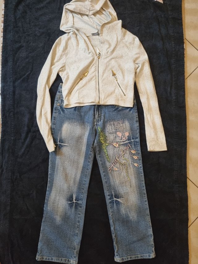 Jeans donna vita alta ricamati. Vintage anni 90
