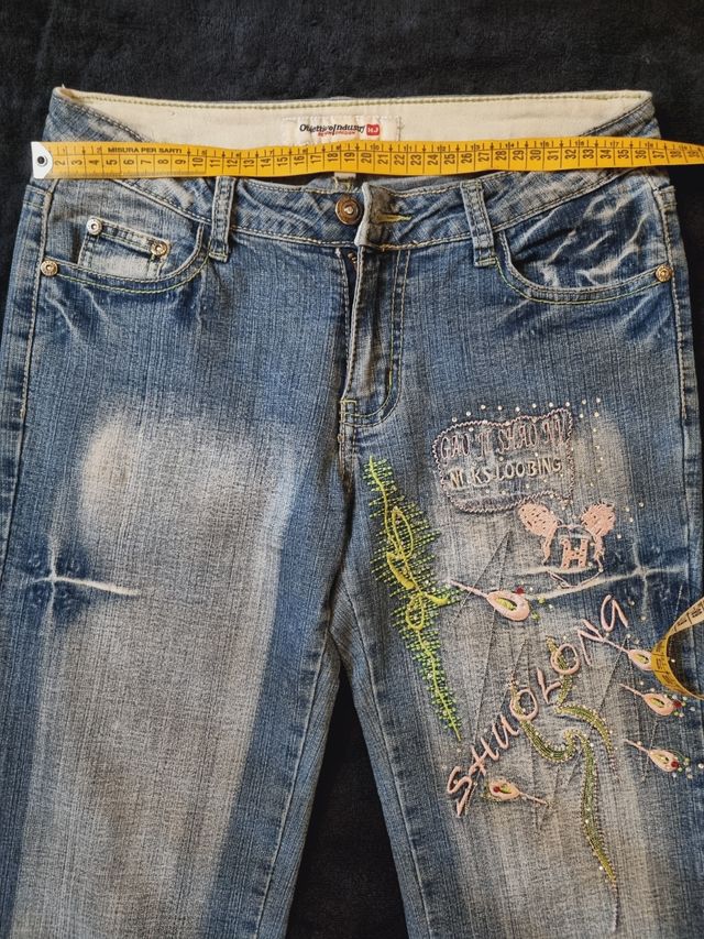 Jeans donna vita alta ricamati. Vintage anni 90