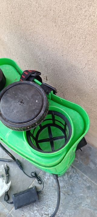 Pack: Motoazada, desbrozadora y mochila fumigadora