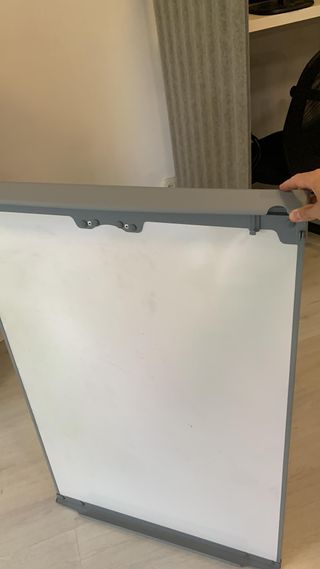 Pizarra blanca con rotafolio y pie 105x70