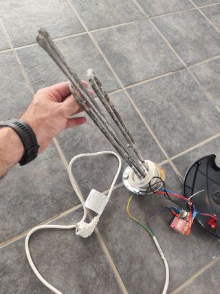 Resistencia y sistema eléctrico termo EAS ELECTRIC