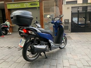 HONDA SH300