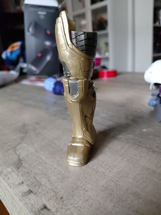 Pierna Thanos BAF Marvel Legends Hasbro