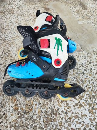 Patines en línea para niño con su casco