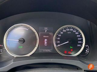 Lexus IS 300h Executive