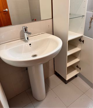 Mueble de baño y  lavabo