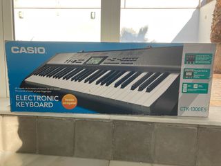 Teclado Electrónico Casio CTK-1300ES