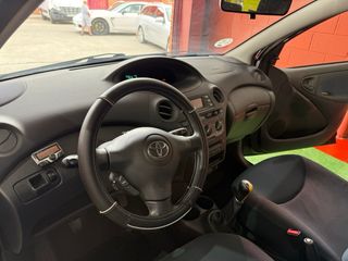 Toyota Yaris 12 meses garantia 3275€!!!