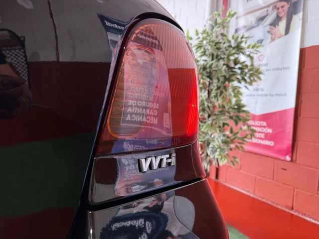 Toyota Yaris 12 meses garantia 3275€!!!