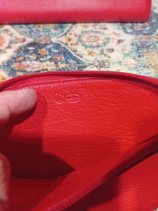 Portadocumentos y accesorio Agatha Ruiz de la Prad