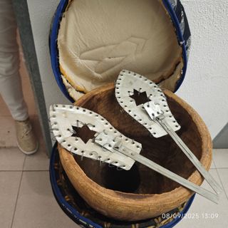 Djembé africano sin piel con funda