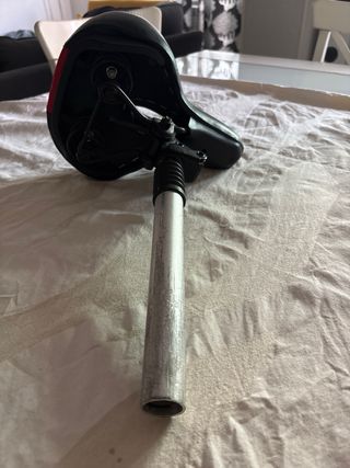 Sillín de bicicleta negro 8,6