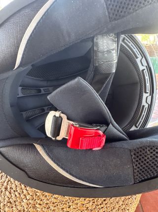 Casco MT Talla L (60)