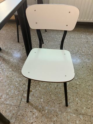 Sillas Escolares Madera con patas hierro