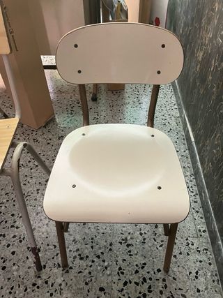 Sillas Escolares Madera con patas hierro