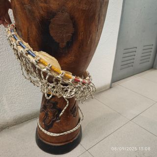 Djembé africano sin piel