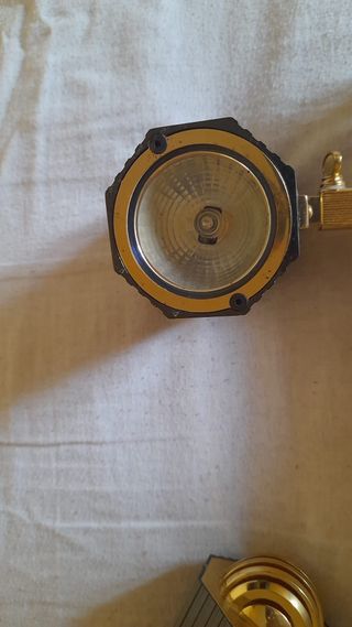 Aplique de metal con 3 focos