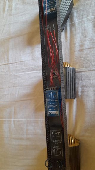 Aplique de metal con 3 focos