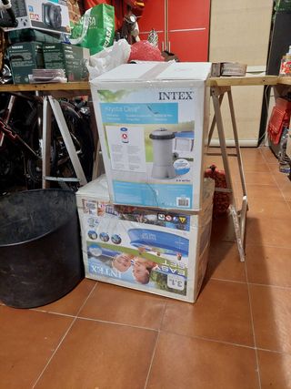 Piscina Intex hinchable con depuradora