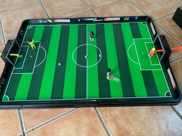 Campo de fútbol Playmobil 71120
