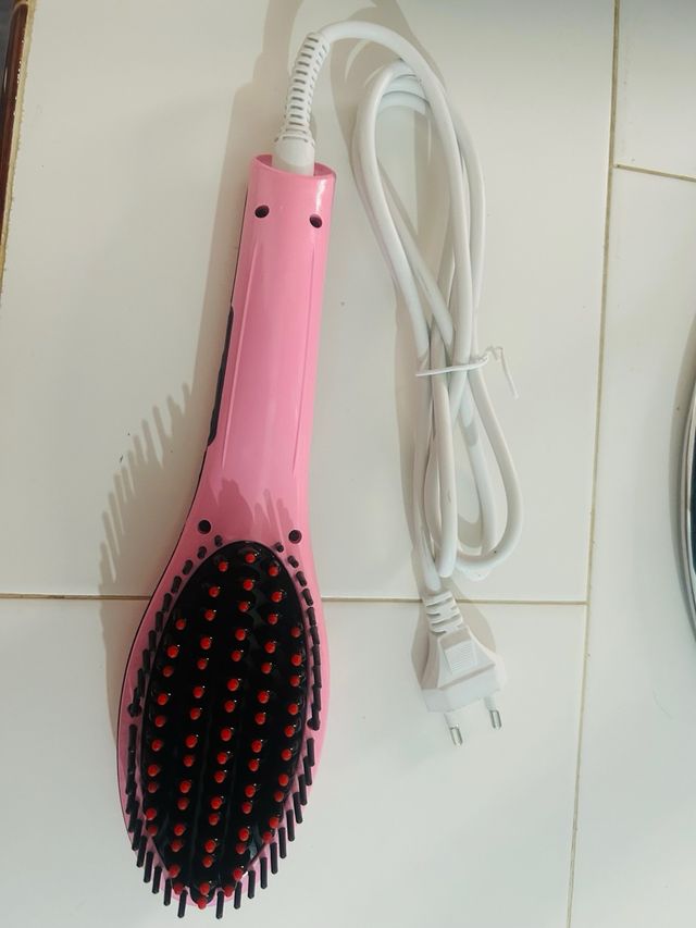 Plancha peine pelo sin estrenar.