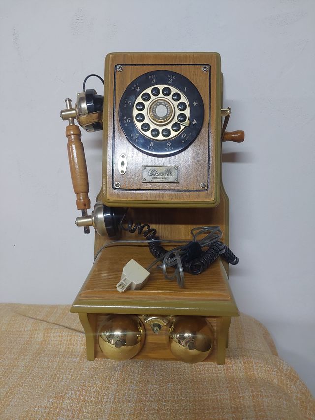Teléfono Antiguo Pared Madera y Dorado