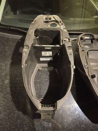 Asiento y baúl Piaggio New Typhoon