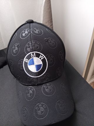 Gorra BMW Negra tocada por max verstapen