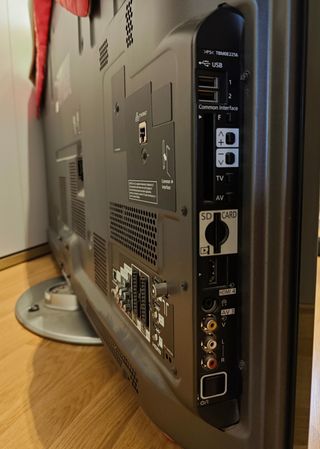TV Plasma Panasonic 50" FullHD Plata