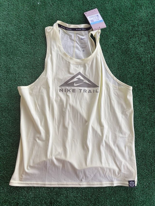 Camiseta tirantes Nike Trail Dri-Fit