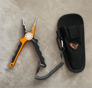 Alicates Savage Gear Aluminio Pesca Pro M