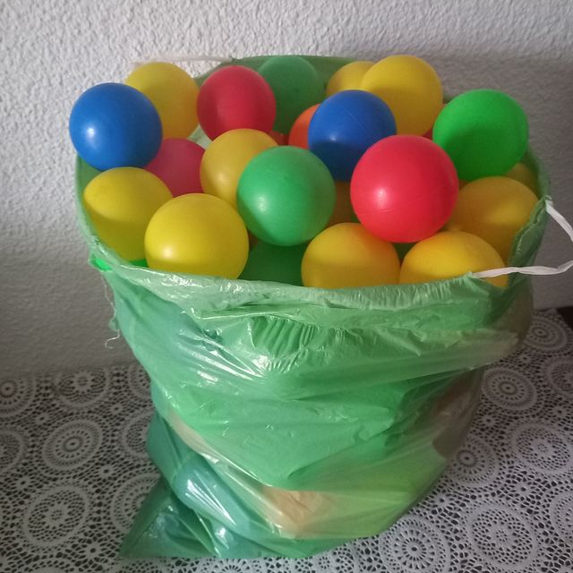 Pelotas de colores para juegos