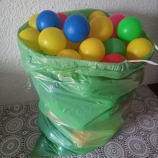 Pelotas de colores para juegos