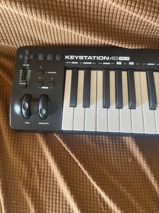 Teclado MIDI M-Audio Keystation 49 MK3