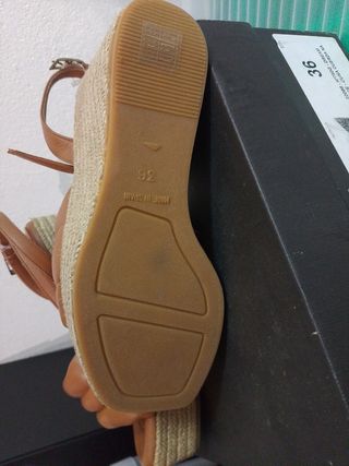 Sandalias de las cuevas Barcelona Talla 36