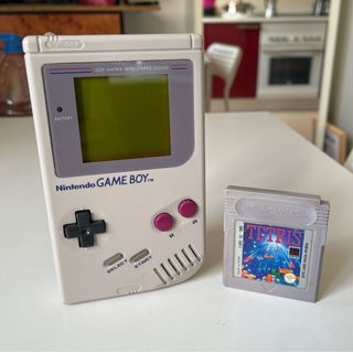 Nintendo Game Boy + Tetris