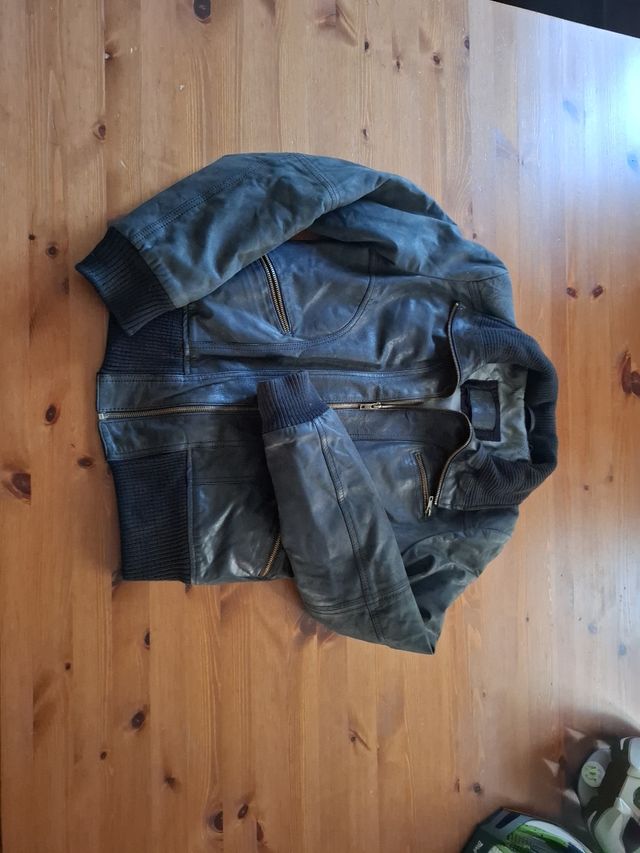 Chaqueta negra, chico 12/14 años