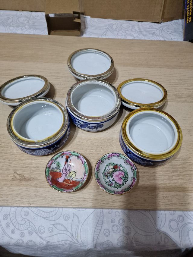 3 scatole portagioie in porcellana blu