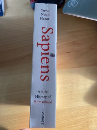Sapiens: A Brief History of Humankind