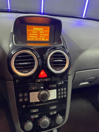 OPEL Corsa 1.4 Cosmo