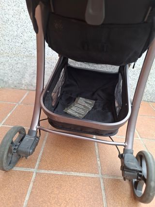 Carro de paseo BabyHome Vida ligero