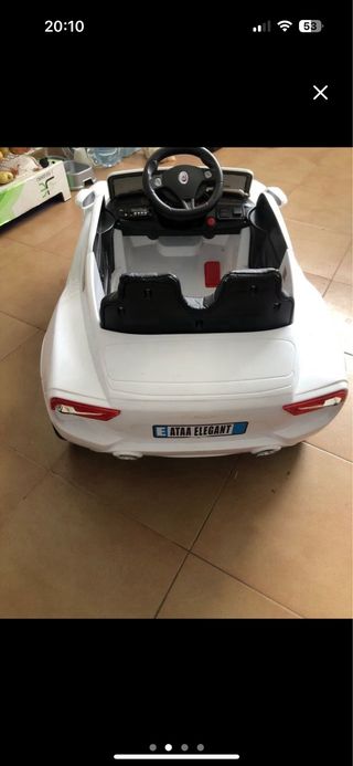 Coche eléctrico infantil