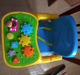Trona musical portátil de bebe
