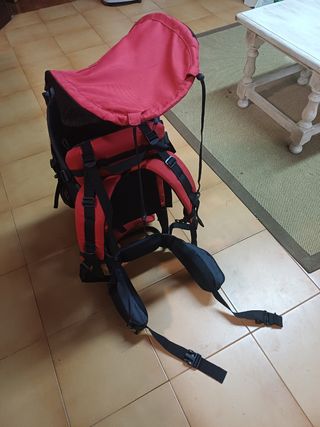 Mochila porta bebés marca Ferrino