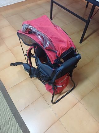 Mochila porta bebés marca Ferrino
