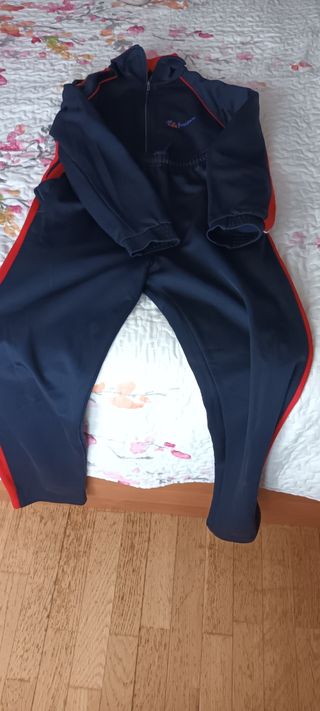 Chándal Colegio Jesuitinas Azul Marino y Rojo